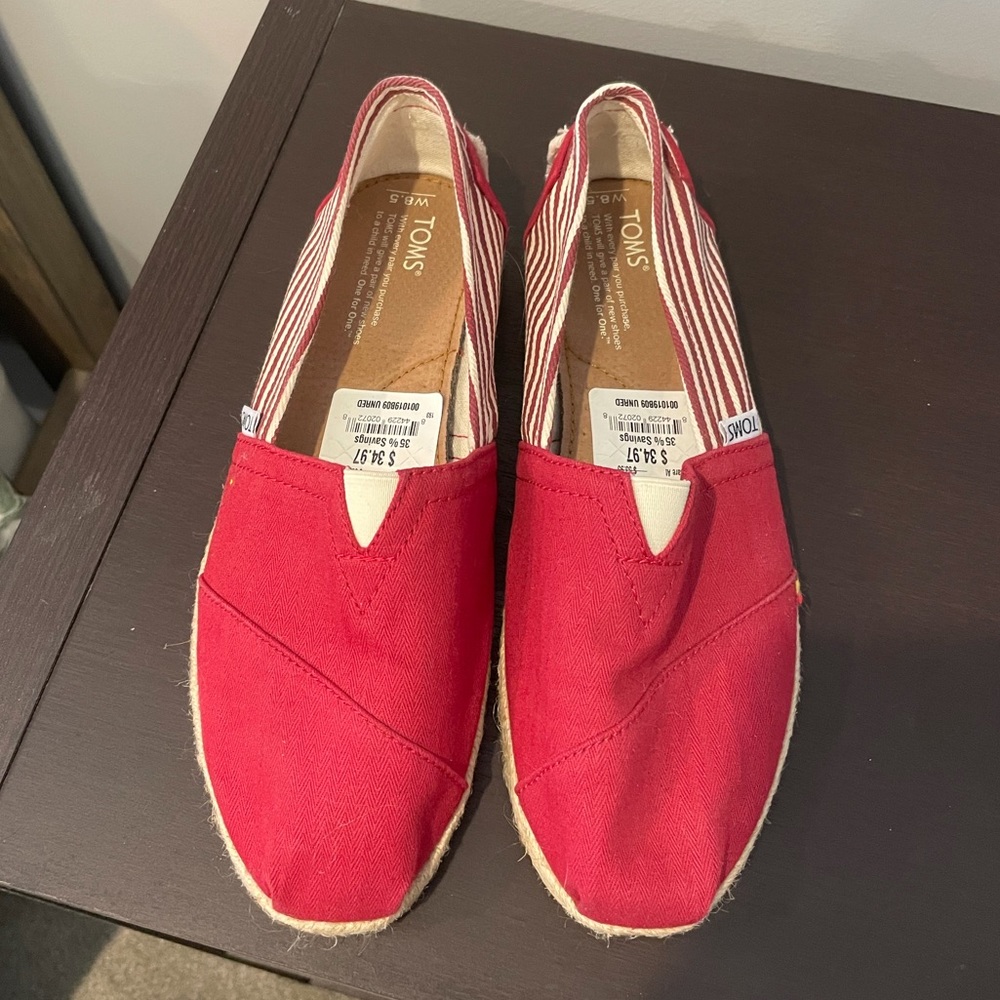 Red Toms 8.5
